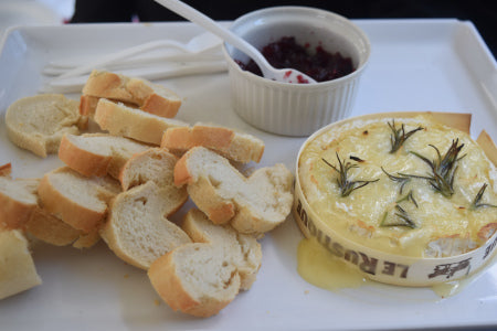 Baked Camembert With Cranberry Sauce