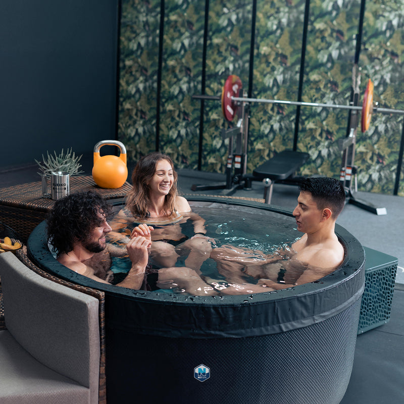 Netspa Vita 4 Icebath /  Hot tub